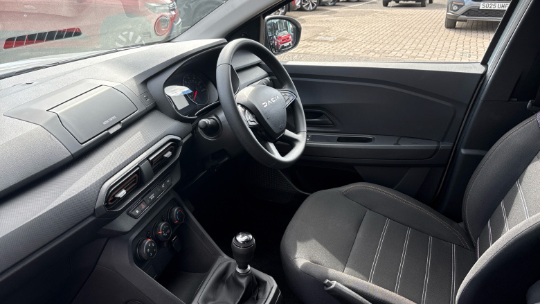 Dacia Sandero Stepway 1.0 TCe Essential 5dr Petrol Hatchback